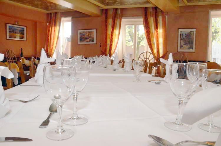 Hotel Du Commerce Пон-де-Во Экстерьер фото