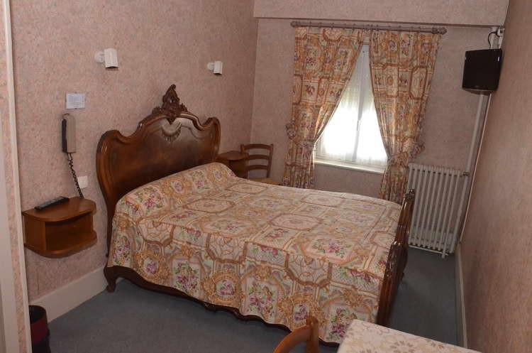 Hotel Du Commerce Пон-де-Во Экстерьер фото